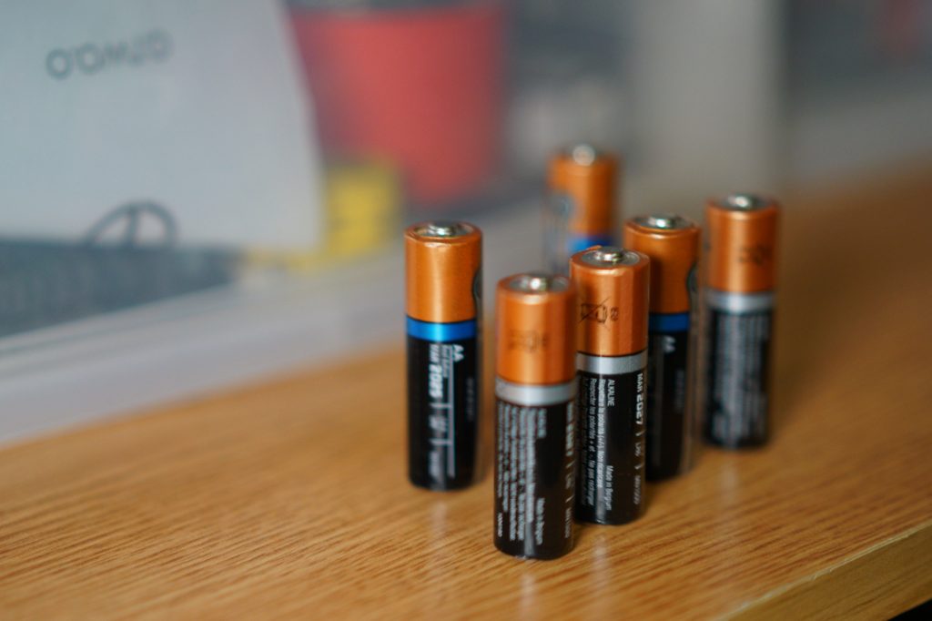 How does a Battery Work? The Science Behind Energy Storage