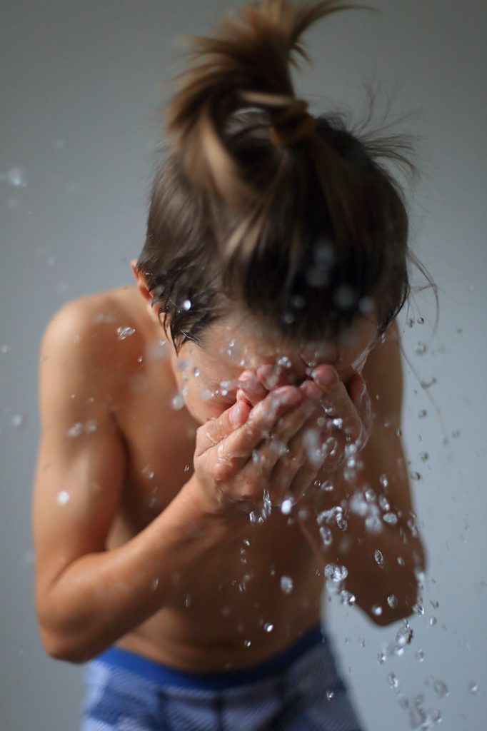 Should you wash your face with hot or cold water?